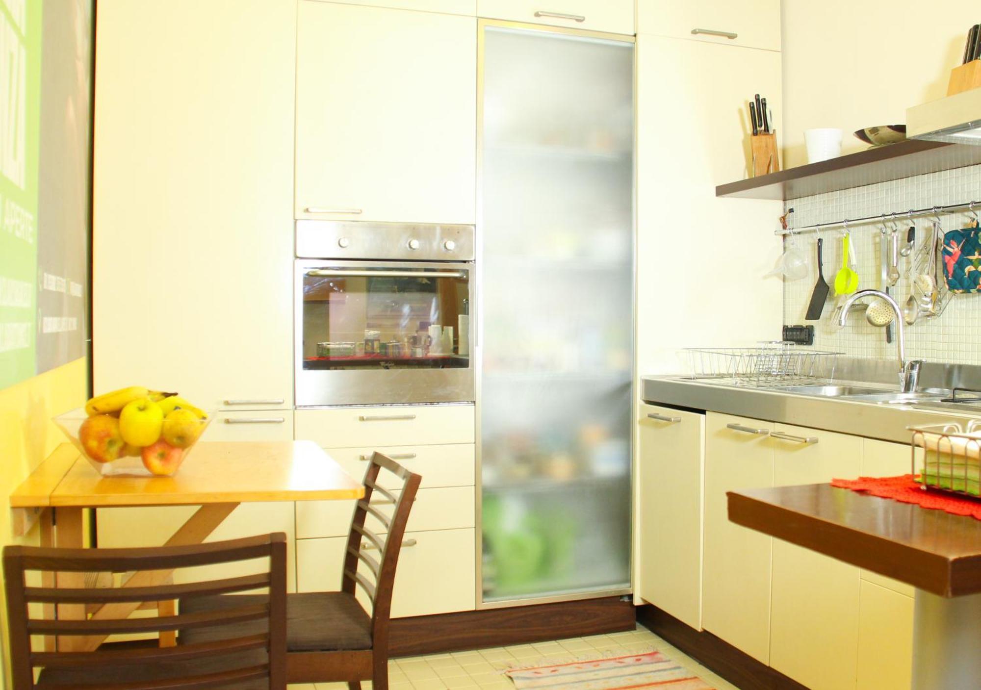 Metro Amedeo - Stanza Privata Con Vasca Idromassaggio Apartment Naples Exterior photo